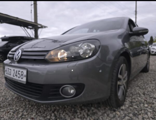 Volkswagen Golf VI